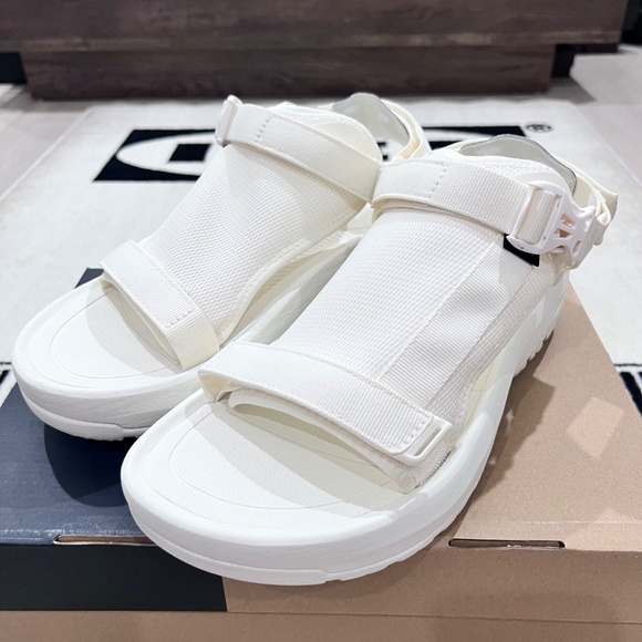 Teva Hurricane XLT Ampsole Volt Wedge Sandal - White - Picture 2 of 9